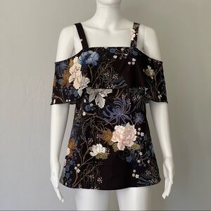 Grace Willow Cold Shoulder Top size 4/XS